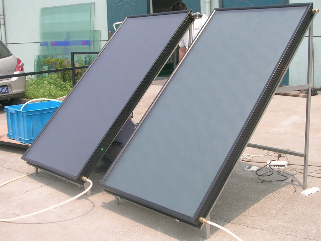 武汉太阳能热水器厂家批发的平板太阳能热水器优点